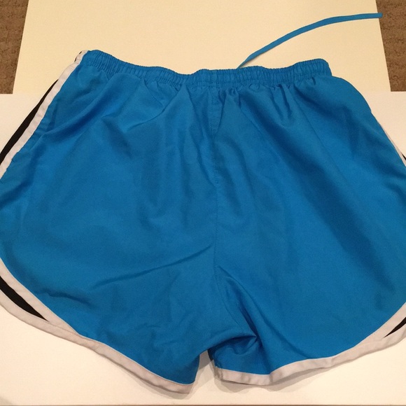 Nike Dri-fit teal workout shorts - Picture 4 of 5